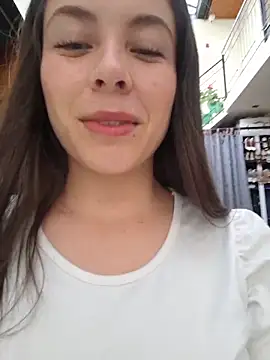 EmmaValencia  online show from March 28, 10:08 pm