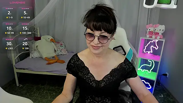 LindaRomero online show from October 10, 9:36 am