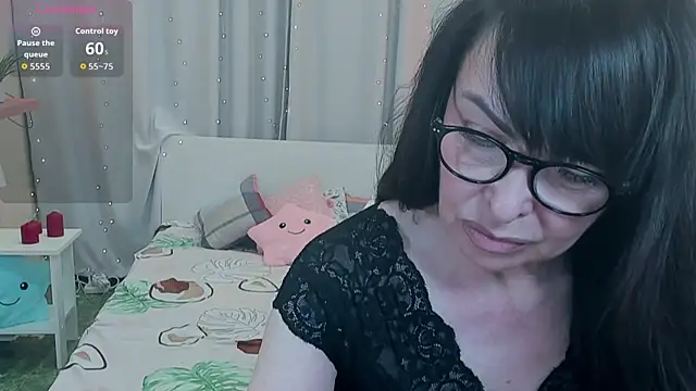 LindaRomero online show from December 22, 11:35 am