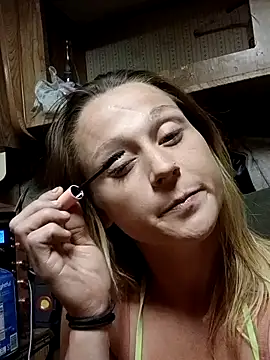 Queen2454 online show from May 16, 9:34 am