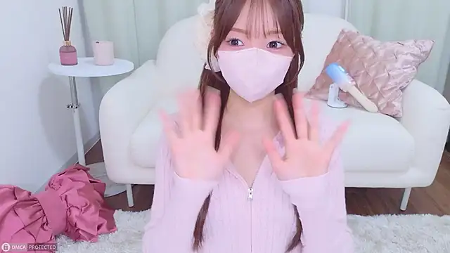 Seira  nn online show from April 30, 1:16 pm