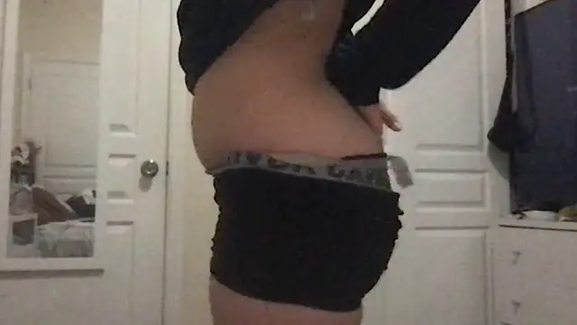 bunnygorl12 online show from February 28, 8:03 am