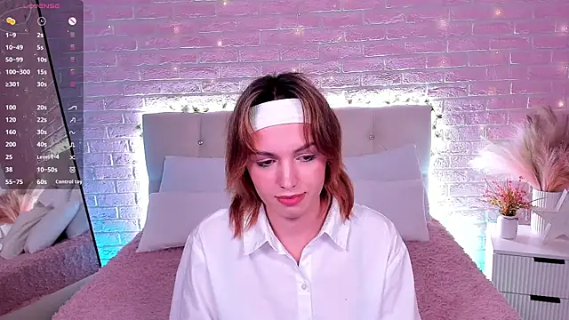 VioletteRose online show from October 3, 4:28 am