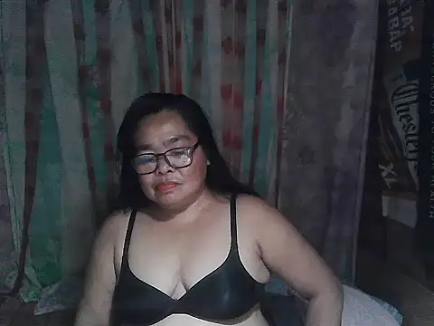 cris tita online show from March 22, 11:38 am