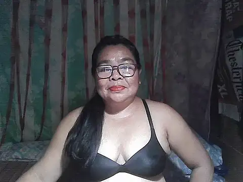 cris tita online show from April 2, 10:57 am