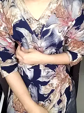 Snapshot of Muskhan_jaan1 chatting on September 30, 12:11 pm Muskhan jaan1 online show from September 30, 12:11 pm