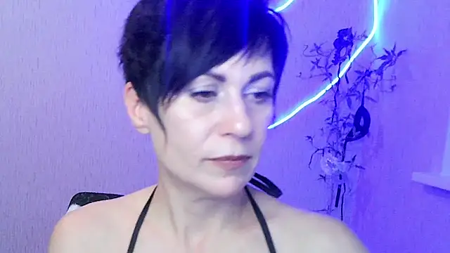 Ashley Brookss online show from November 2, 8:34 pm