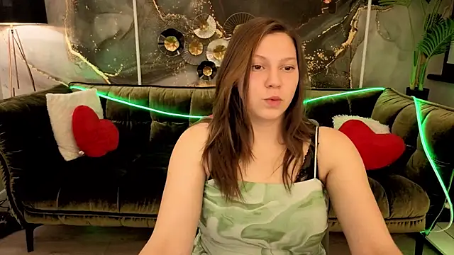 FuckMeDoll  online show from September 29, 2:22 pm