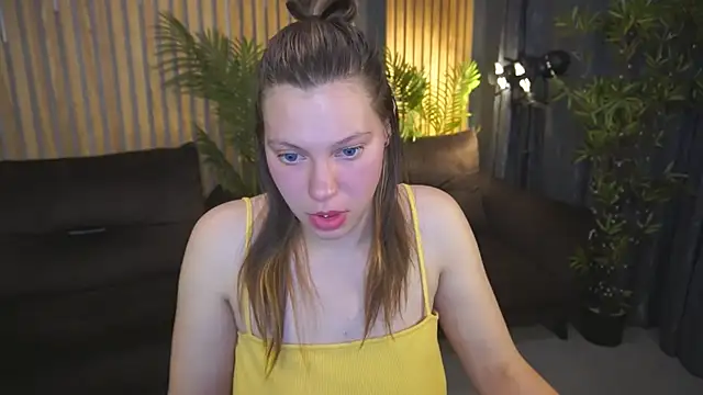 FuckMeDoll  online show from October 2, 2:55 pm