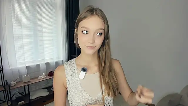 SerrenaAa online show from October 18, 8:28 am