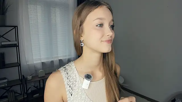 SerrenaAa online show from October 16, 8:50 am