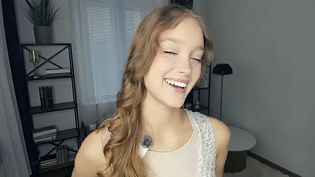 SerrenaAa online show from November 14, 7:41 am