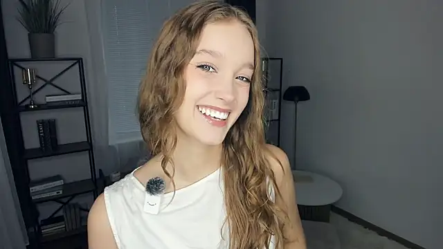 SerrenaAa online show from November 21, 7:10 am