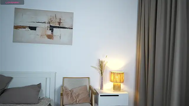 ArianaArtus online show from October 30, 9:44 am