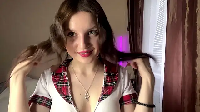 JanellHousen online show from May 11, 5:42 am