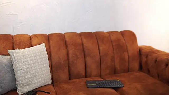 Roxy Vega online show from November 4, 12:10 pm