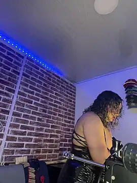scarlet queen   online show from May 21, 3:04 am