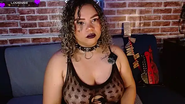 scarlet queen   online show from May 19, 12:06 am