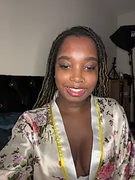 Lexi Locs online show from October 5, 9:09 pm