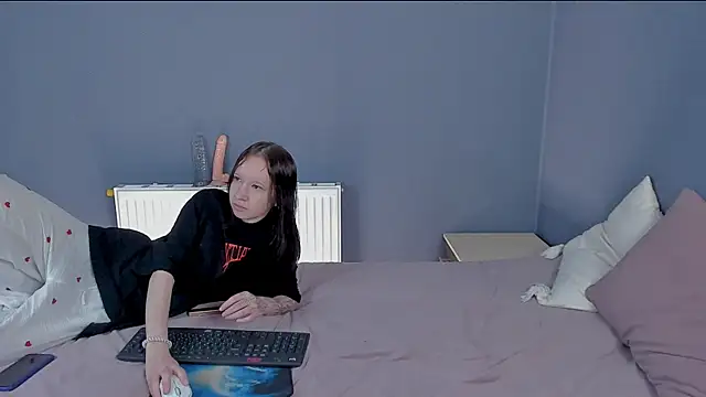 soft sofi  online show from October 25, 7:32 pm