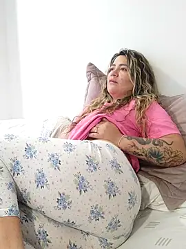 Zoe riivas online show from May 15, 11:24 am