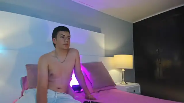 Dylan Katte online show from April 9, 11:32 pm