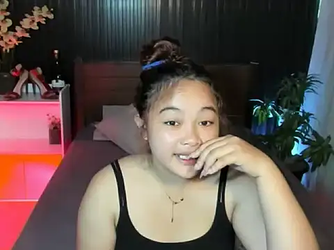 UrFavouriteCravings online show from October 20, 12:57 am