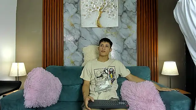 VERY HOT GUYS online show from March 10, 1:26 pm