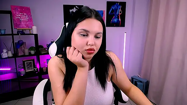 KittyKrissy  online show from October 19, 9:33 am