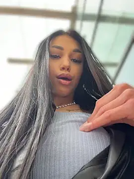 ilariea girl online show from May 10, 2:19 pm