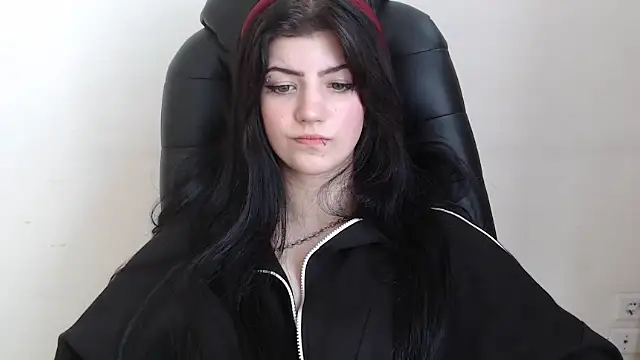 Miamoora online show from October 6, 9:59 am