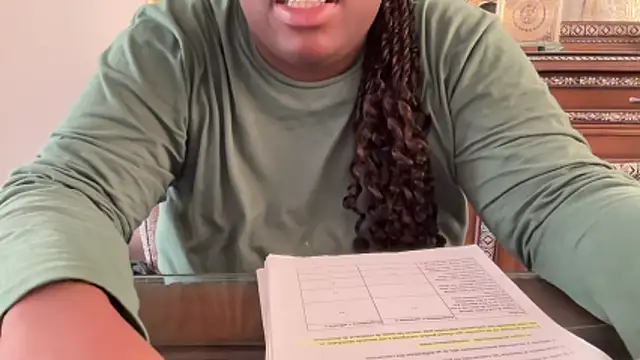 nanaisbackk online show from December 4, 6:48 am