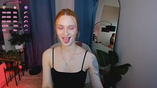 PollyMayer online show from May 15, 9:28 pm