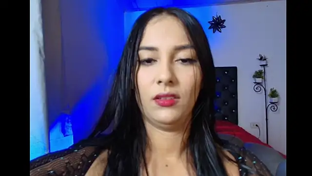 GIANNA LAYLA online show from October 5, 11:48 am