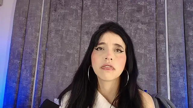 MeganR  online show from March 2, 11:17 am