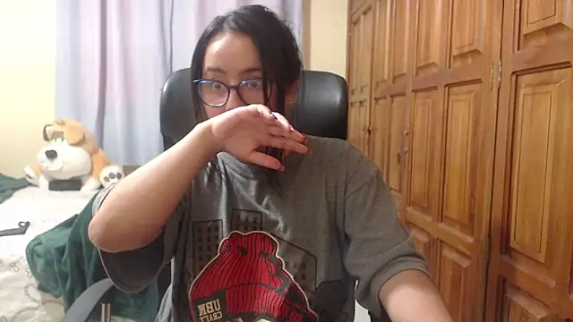 Venus cat  online show from February 6, 3:43 am