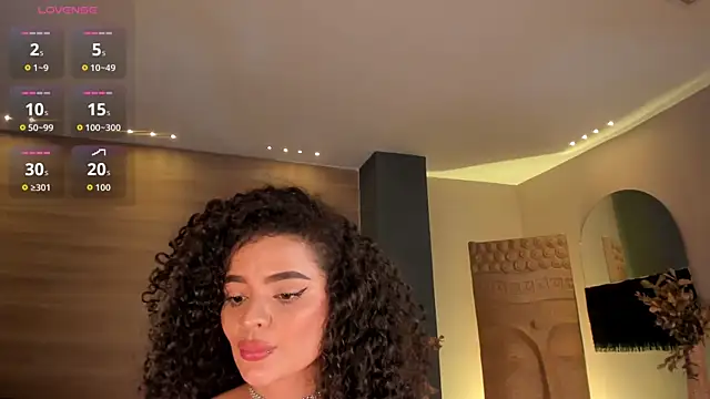 KylieJenkins online show from May 11, 4:04 pm