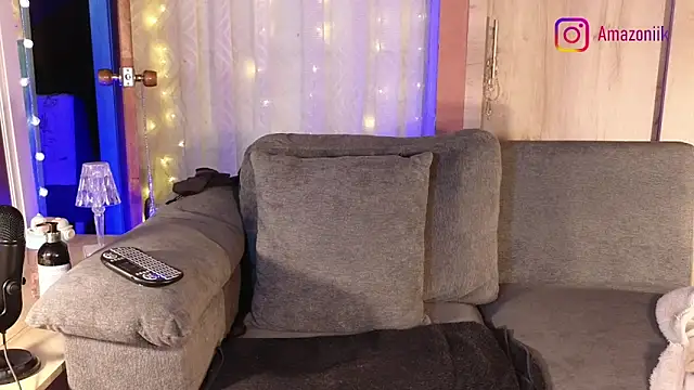 Ilovepijama online show from January 15, 9:32 pm