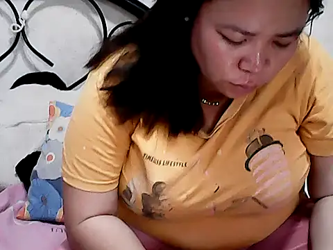 HornyPussie69 online show from May 26, 1:27 am