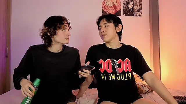 Darcy and Stolas online show from May 5, 12:02 am
