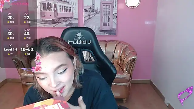 mia foster t online show from November 13, 1:21 pm