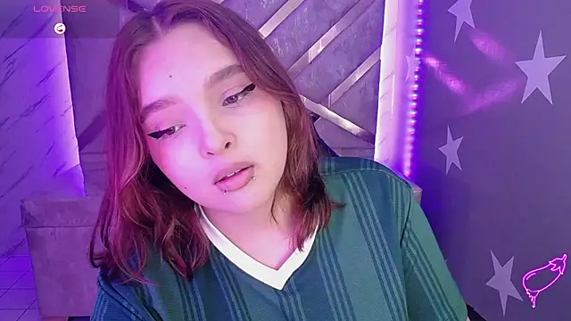 mia foster t online show from May 12, 4:35 pm
