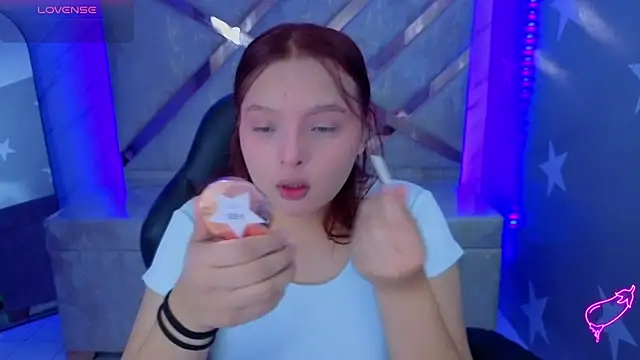 mia foster t online show from May 22, 1:20 pm