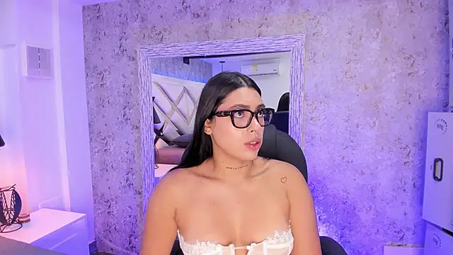 Vanessa Rain  online show from May 25, 7:24 pm