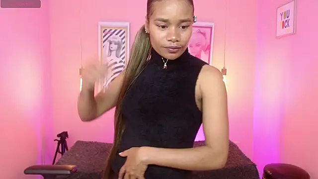 ingrid03 taffur online show from October 18, 8:43 pm