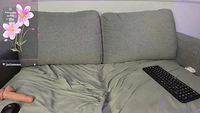 Nahomycarterr online show from March 19, 12:42 pm