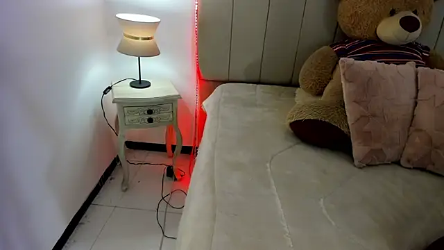 sam von tess online show from October 28, 4:29 am