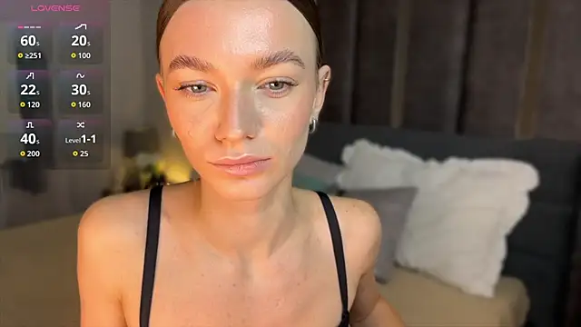 EvaToniz online show from December 15, 1:22 am