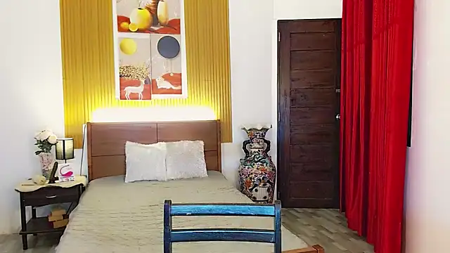 fallinLunaxX online show from October 24, 4:03 pm