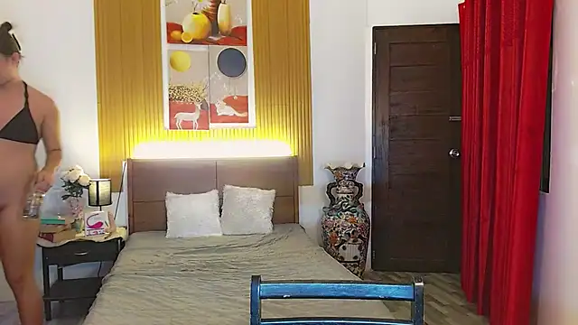 fallinLunaxX online show from October 20, 5:16 pm